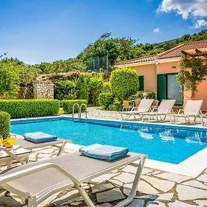  Villa Ventura